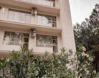 Отель "Золотые пески" (бывш. "Кудры")