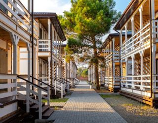 Отель "Золотые пески" (бывш. "Кудры")