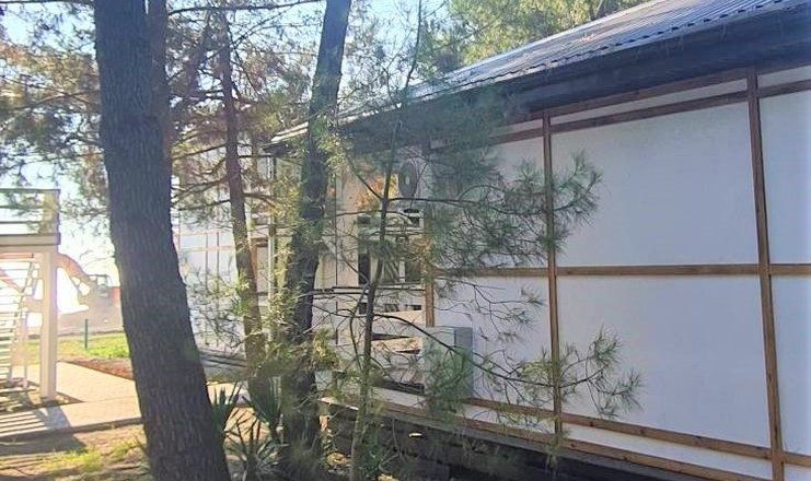 Отель "Золотые пески" (бывш. "Кудры")